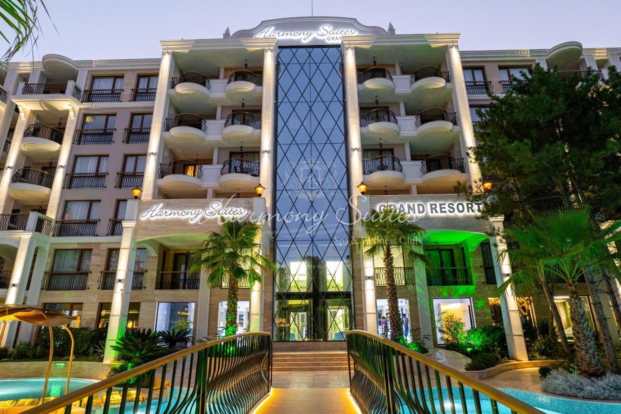 ساني بيتش Harmony Suites Grand Resort المظهر الخارجي الصورة
