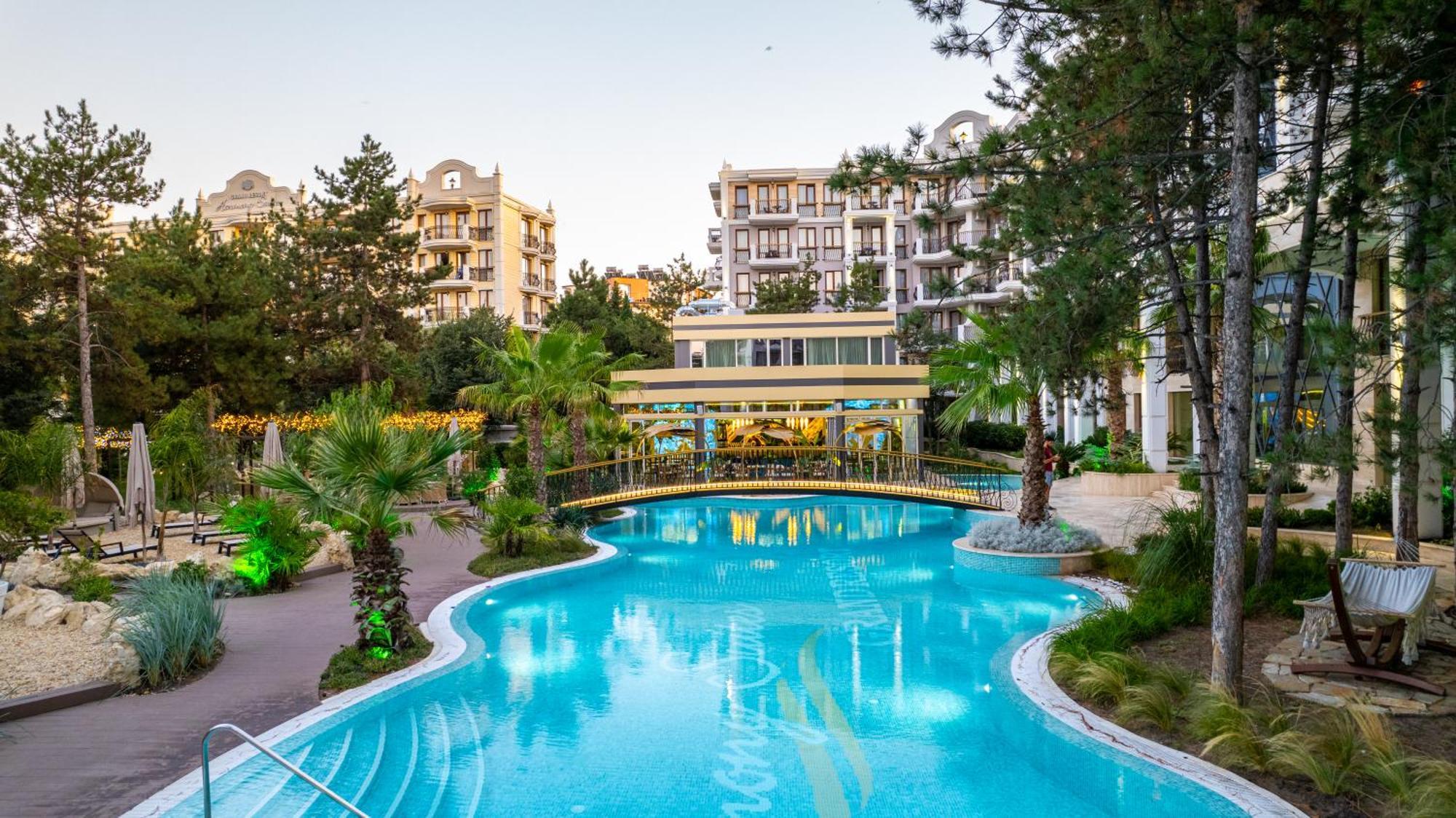 ساني بيتش Harmony Suites Grand Resort المظهر الخارجي الصورة